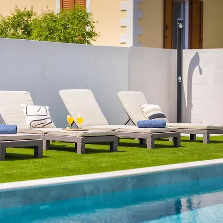 Villa Mateo *